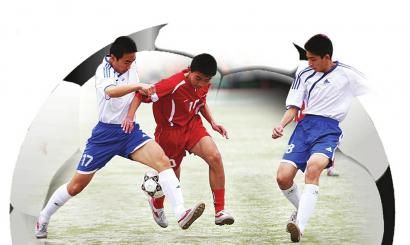 TA：埃利奥特融入维拉的进程较为缓慢，他需要更加沉着冷静（TA：埃利奥特融入维拉进展缓慢，仍需更冷静沉着）