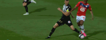 雷斯：我特别喜欢MSN时期的巴萨；最大梦想是赢欧冠或世界杯（雷斯：最爱MSN时代的巴萨，终极目标是夺得欧冠或世界杯）